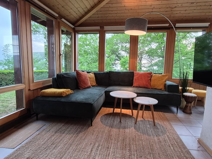 Nature Retreat Chalet With Panoramic Lake Views - Montreux