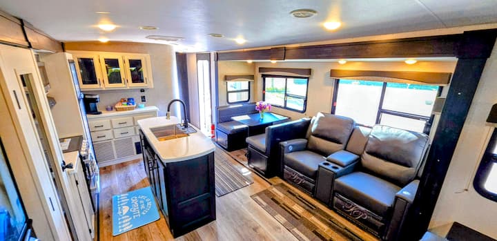 Westham Island - Rv Stay - Sleeps 5! - Tsawwassen