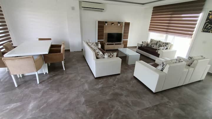 Bahceli Villa - Kuşadası