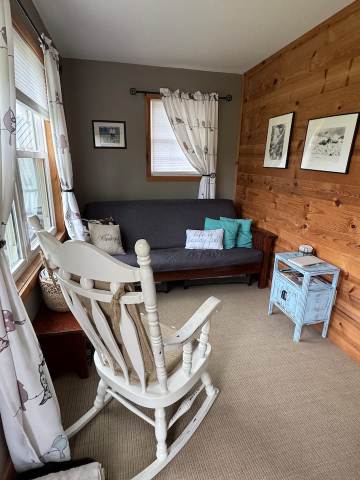 Peaceful Countryside Farm Retreat - Indiana, PA