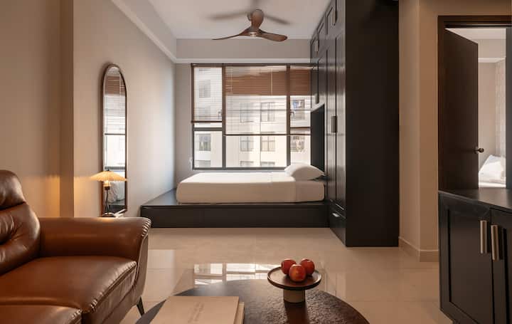 The Terracotta Suite| 2br, 3 Beds, 2ba- Walk To D1 - Vietnam
