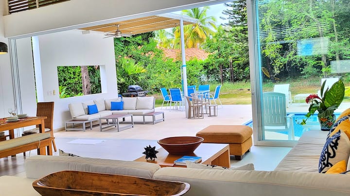 Casa Moderna Con Piscina Privada - Ricaurte