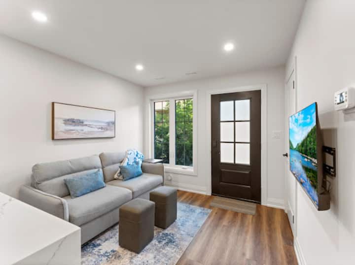 New Luxury Tiny Home Close To Fifa And Downtown - Mississauga