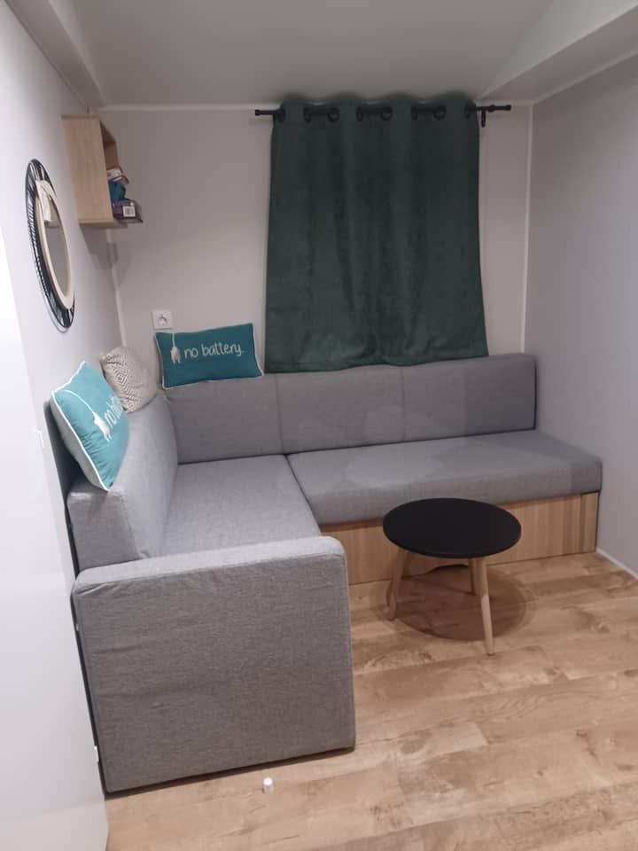 Mobil Home 4/ 5 Personnes Calme, Paisible Spacieux - Condrieu