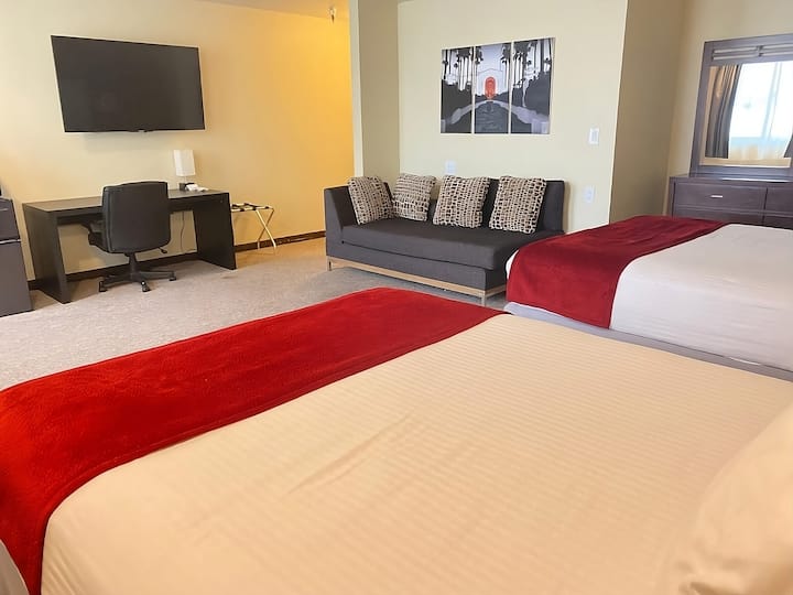 Deluxe Double Room | Near Lax & Beaches - Carson, CA