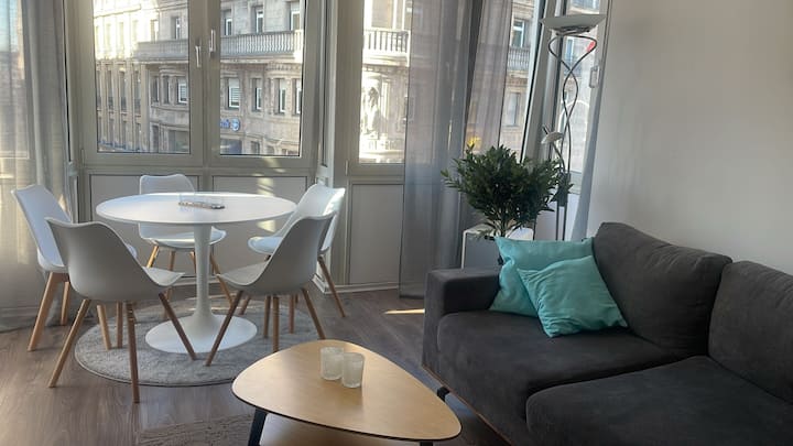 Central Cologne Living | Dom, Hbf & Altstadt - Cologne