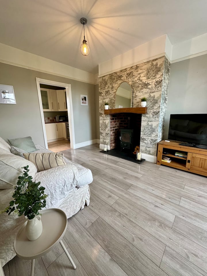 Home From Home Near Peak District - イギリス マックルズフィールド