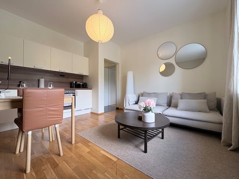 Leistungsstarkes Airbnb: Bright city oasis near LKH-Graz Süd and the highway in Straßgang