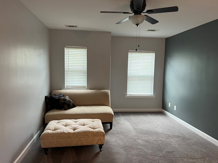 Pooler Home 4 Beds/ 2.5baths - Pooler, GA
