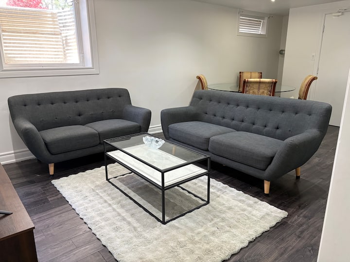 2br Central Oshawa | 2 Kings | Pet Friendly - Oshawa