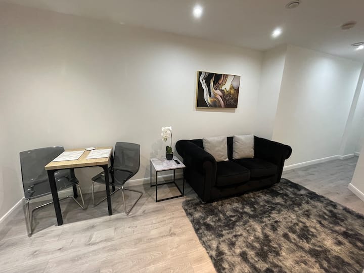The Equinox - One Bedroom Suite-x - Leicester