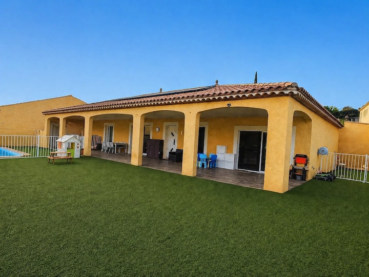 Villa 4 Chambres Avec Piscine - Roquebrun