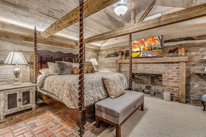 The Montgomery B&b - The Monty Cabin - Starkville, MS