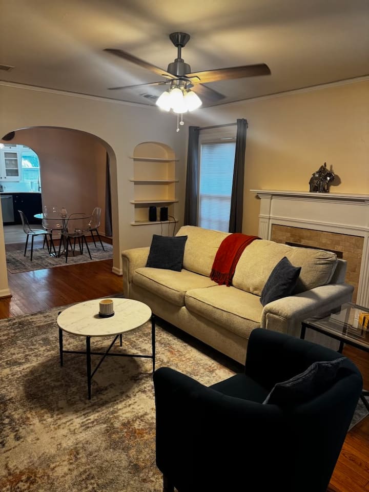 2 Bedroom House Near Smu| Free Parking * World Cup - Dallas, TX