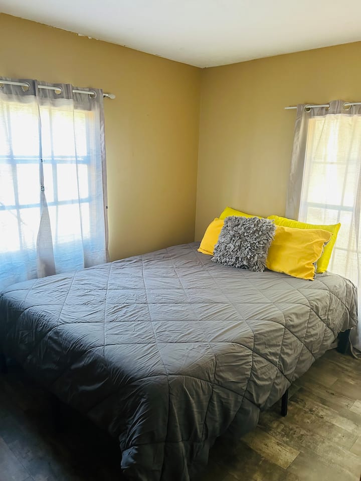 Room 1 & Room 2 - Starkville, MS