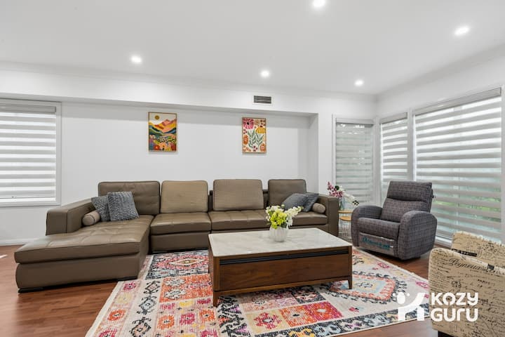 Kozyguru | Blacktown | Modern Family Retreat - Blacktown