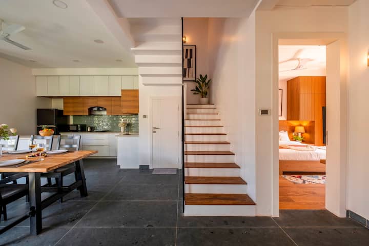Dining area image 3