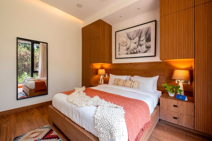 Bedroom 1 image 1