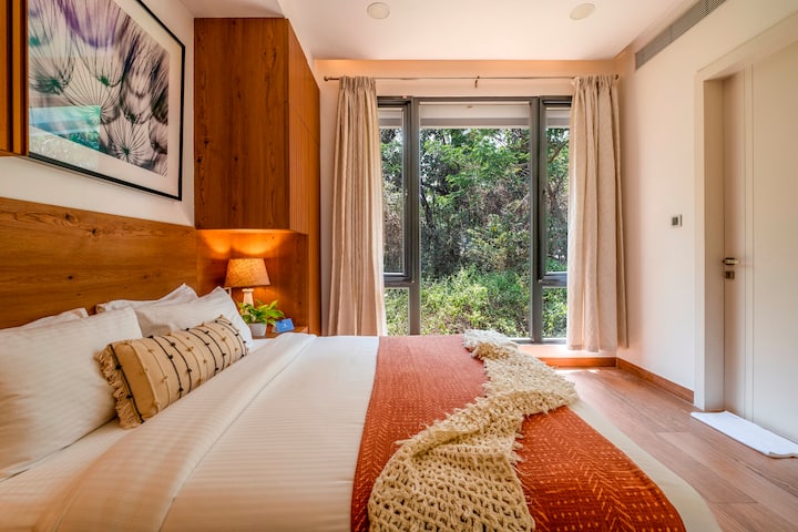 Bedroom 1 image 2