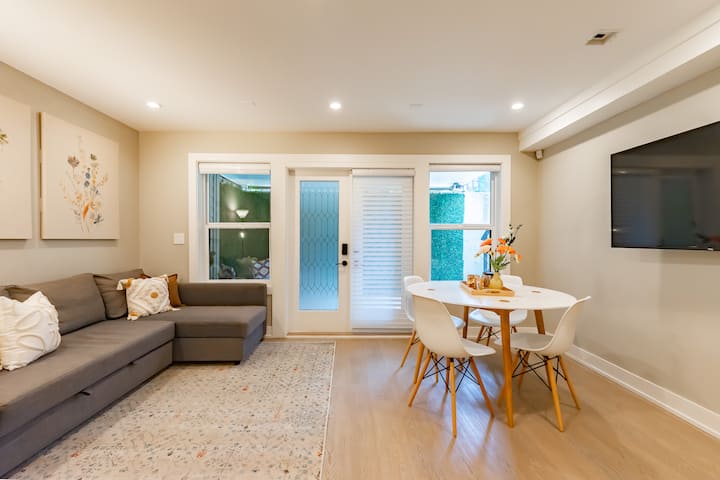 Cozy Family Friendly Suite Walkable To Skytrain - Burnaby