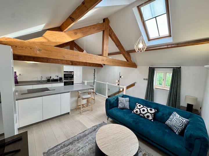 The Beams | Boutique Loft Retreat - 埃文河畔斯特拉特福