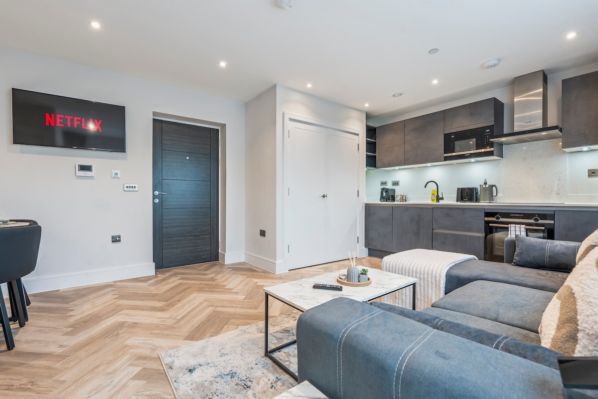 18 Pennel House