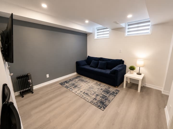 Solace Suites: Cozy Modern 2b/1.5b In Pickering! - Pickering