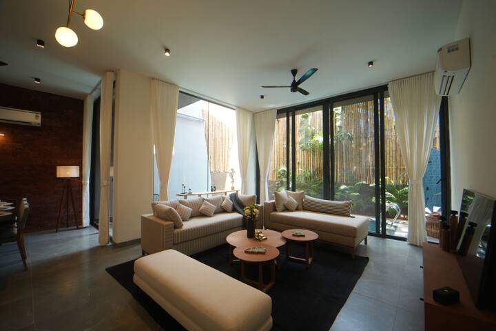Living room image 5