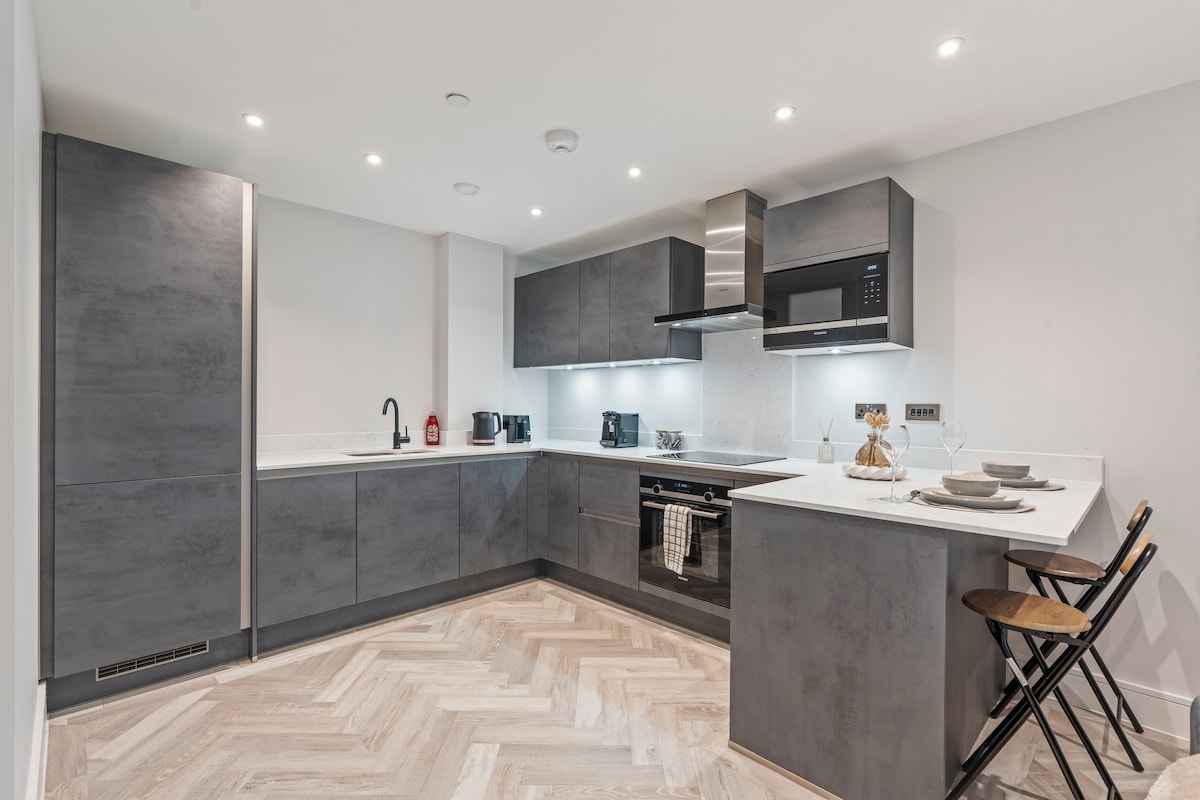 52 Pennel House