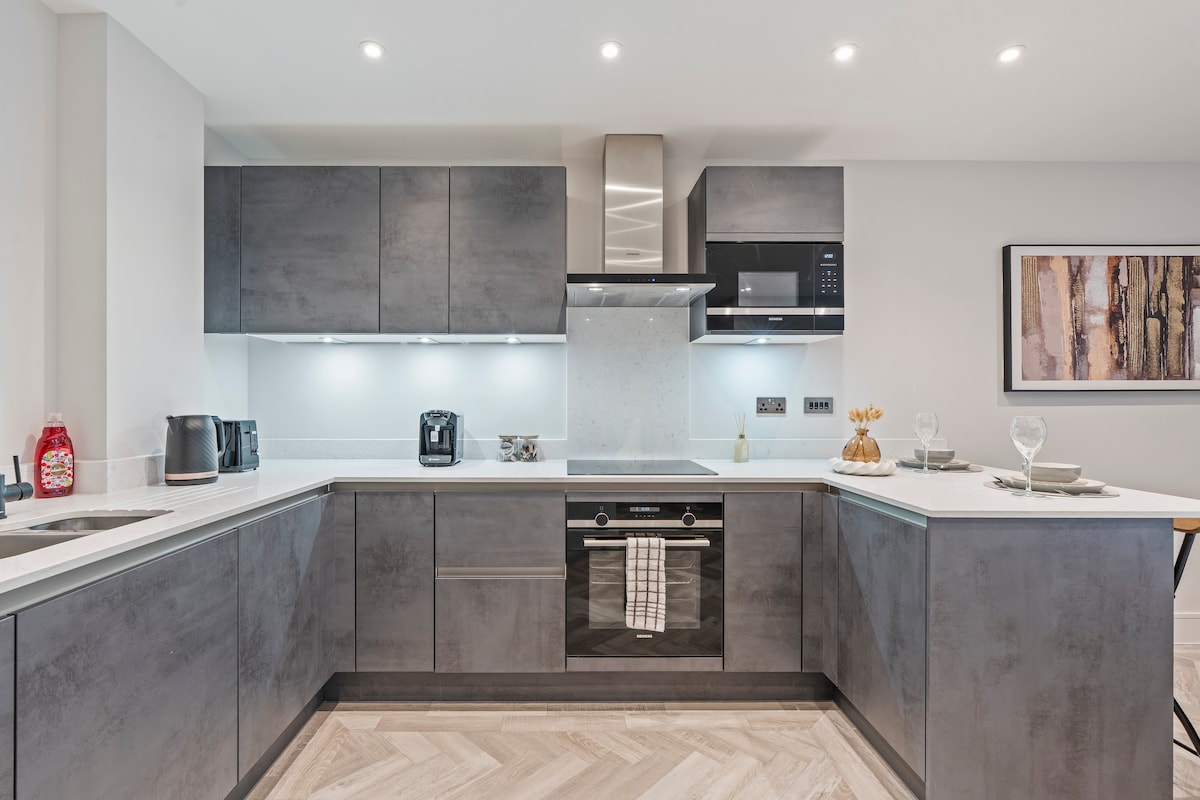 52 Pennel House