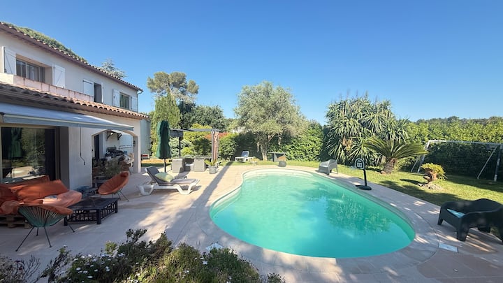 Villa - Piscine Privée- Climatisation - Antibes