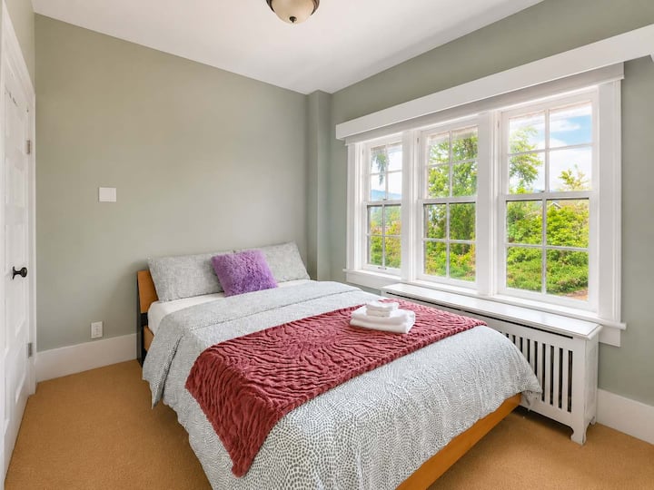 Cozy Room Near Ubc & Pacific Spirit Park - Bowen Island