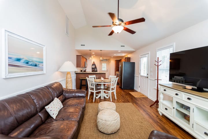 Surveyza! Dog-friendly Ocracoke Retreat - 奧克拉科克