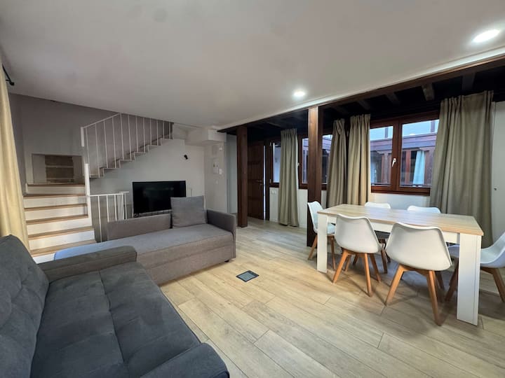 Apartamento De Dos Dormitorios En Toledo Centro - Toledo