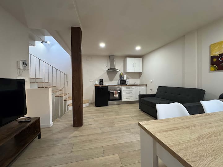 Apartamento 2 Dormitorios Y Terraza, Toledo Centro - Toledo