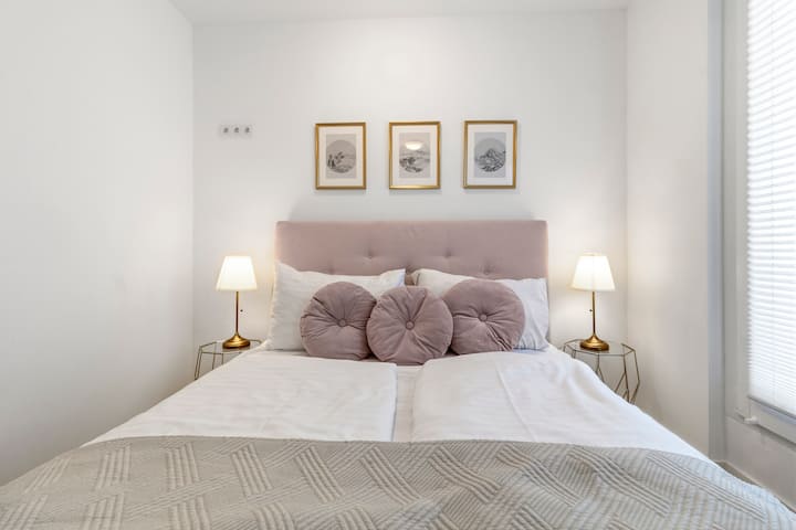Cozy Studio Near City Center | With Ac - Wenen