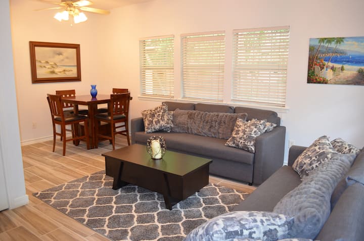 Private Guest House With Fire Pit! - San Antonio, TX