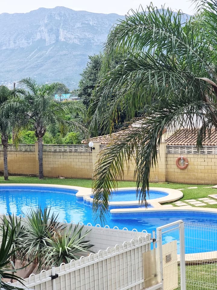 Denia, Apartamento Con Piscina Cerca De La Playa. - Dénia