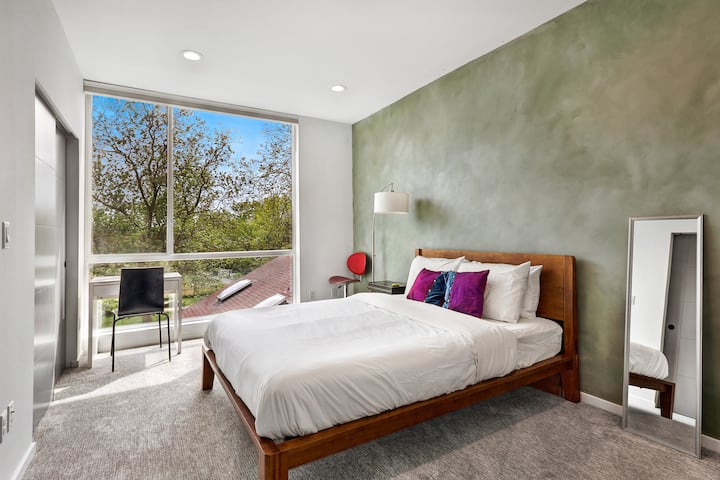 Chic Wallingford Townhome: Park Views, Ac, Parking - Seattle