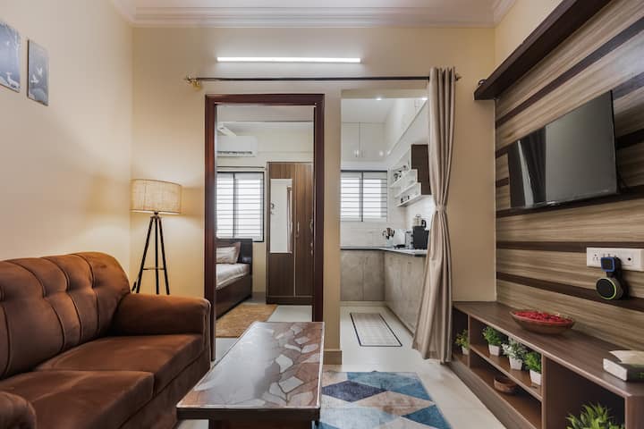 Alexa Accessed Ac 1bhk Near Koramangala, Hsr - Bengaluru