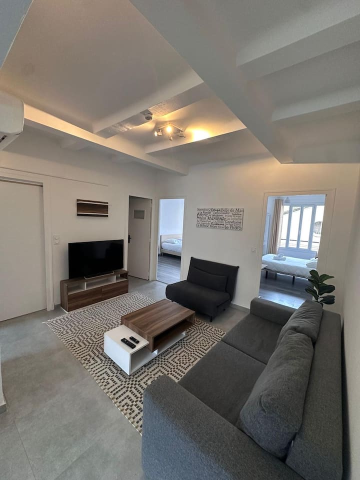 Appartement Spacieux Marseille Centre • 9 Pers - Marseille