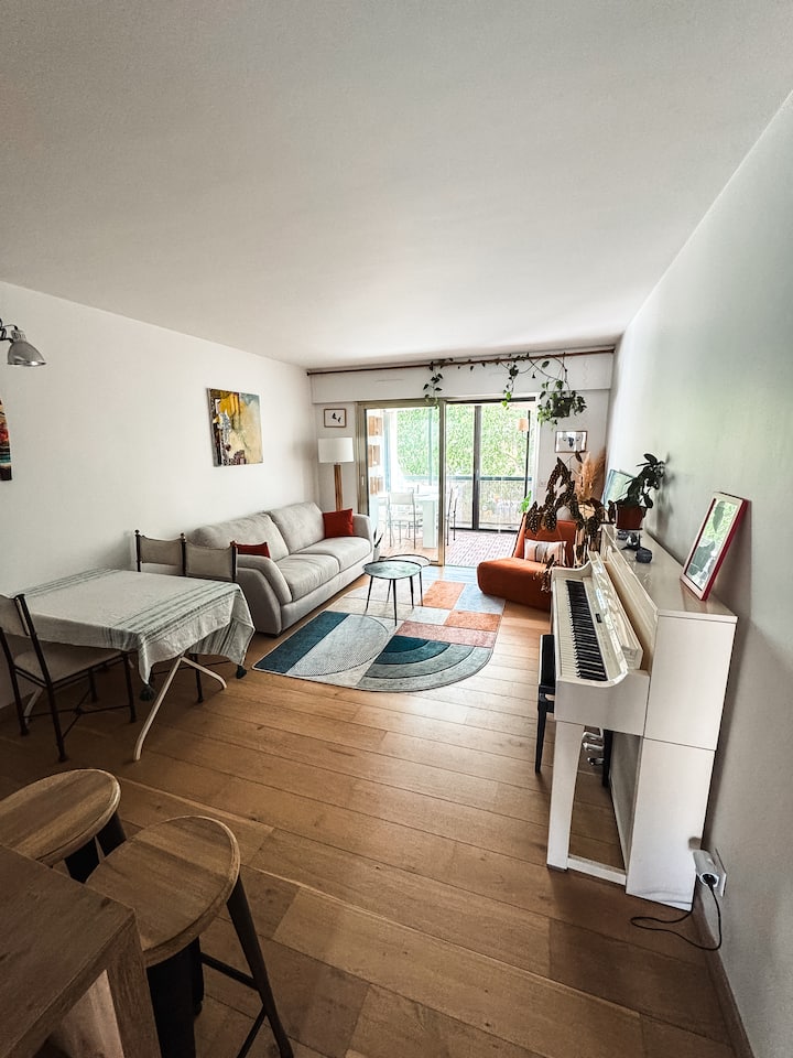 Cosy 2 Pièces Avec Piscine Et Vue Sur Parc - Mougins
