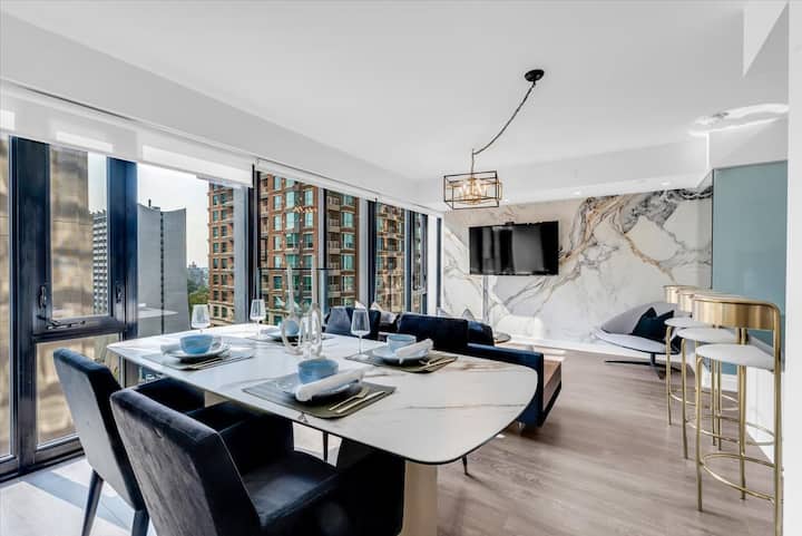 The Cumberland Suite! - Toronto