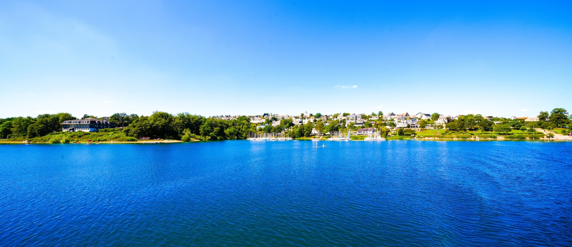 Holiday apartment in the climatic spa with balcony & lake view