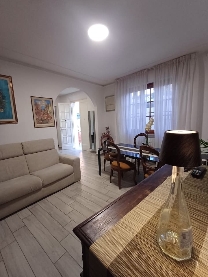 The Magnolia Hous - Lucca