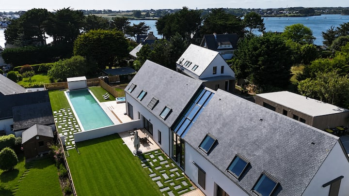 Triliv® | Deux Maisons Piscine De Nage & Spa - Lorient