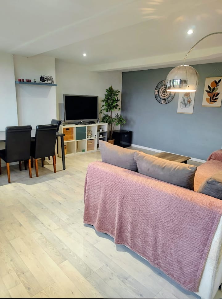 Appartement Atypique Centre-ville 65m2 Climatisé - Montferrat