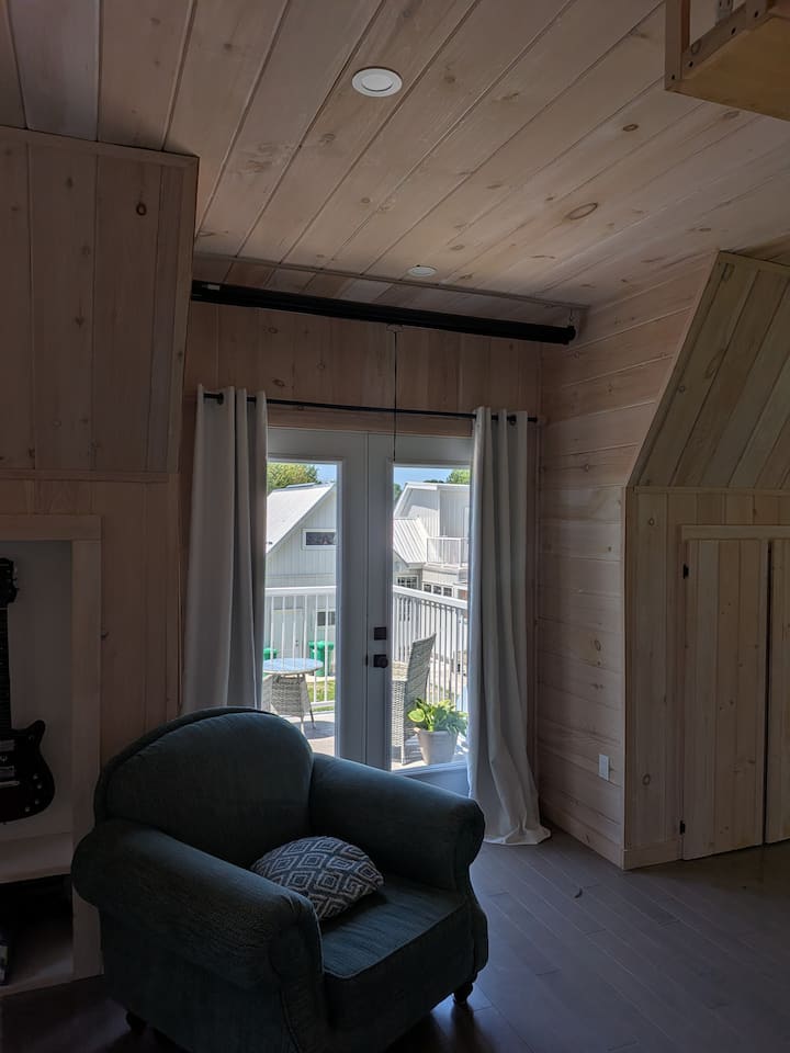 Huron Breeze Loft Suite - Clinton