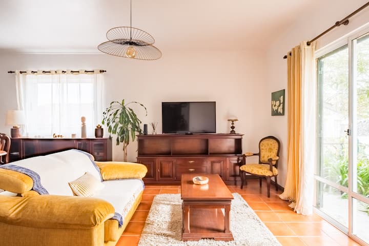 Ben House, Private Parking - Ponta Delgada