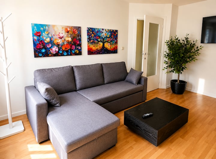 Appartement 6 Pers, Garage Privé - Quartier Louise - Bruxelles